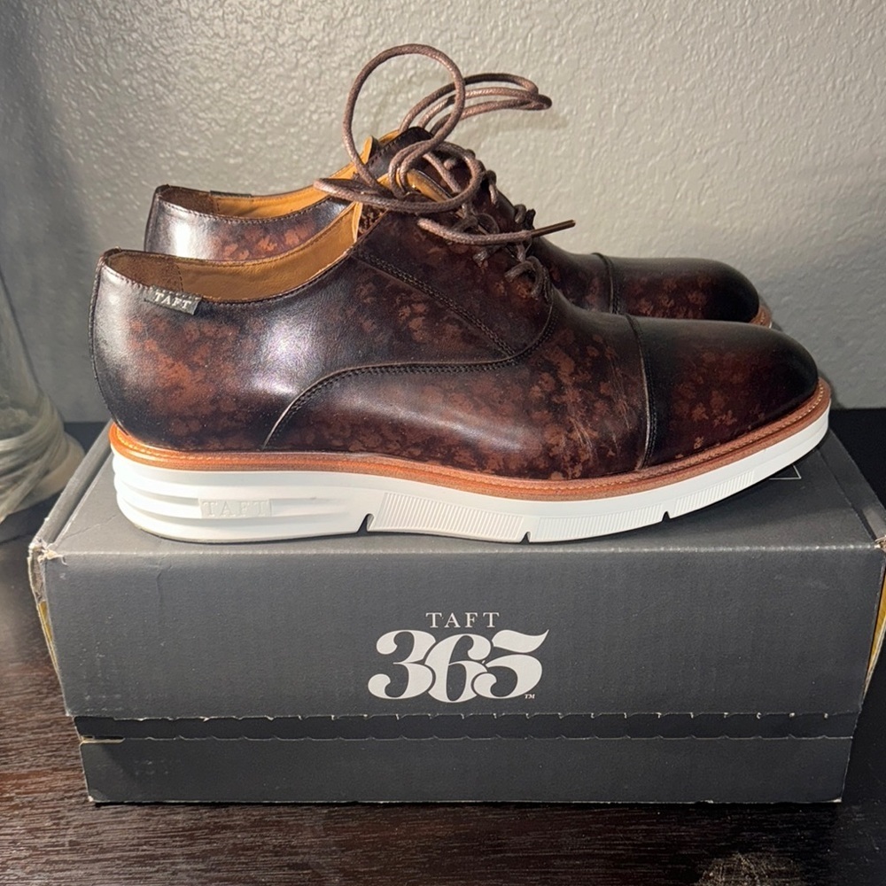 TAFT 365 Men’s Espresso Brown Leather Dress Shoes Size 9.5 Lace Up